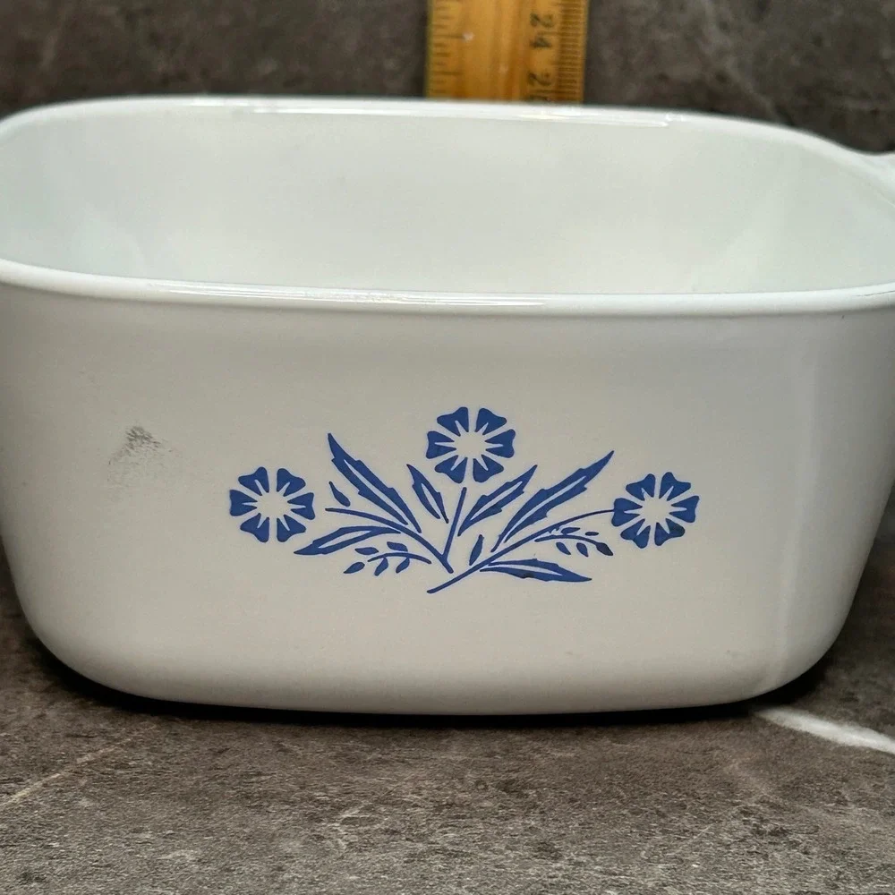 Corning Ware Blue Cornflower P-43-B 22 oz Square Casserole Dish Vintage USA